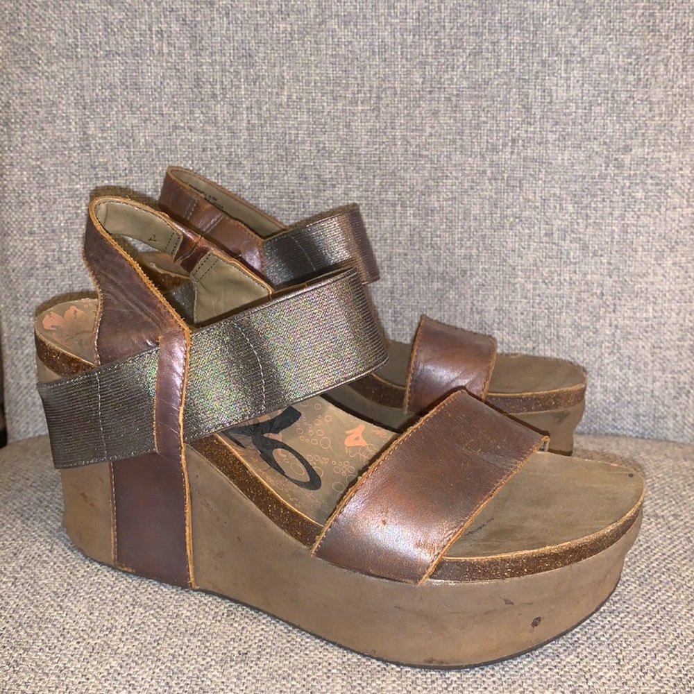 OTBT wedges, super comfy and easy to walk in!